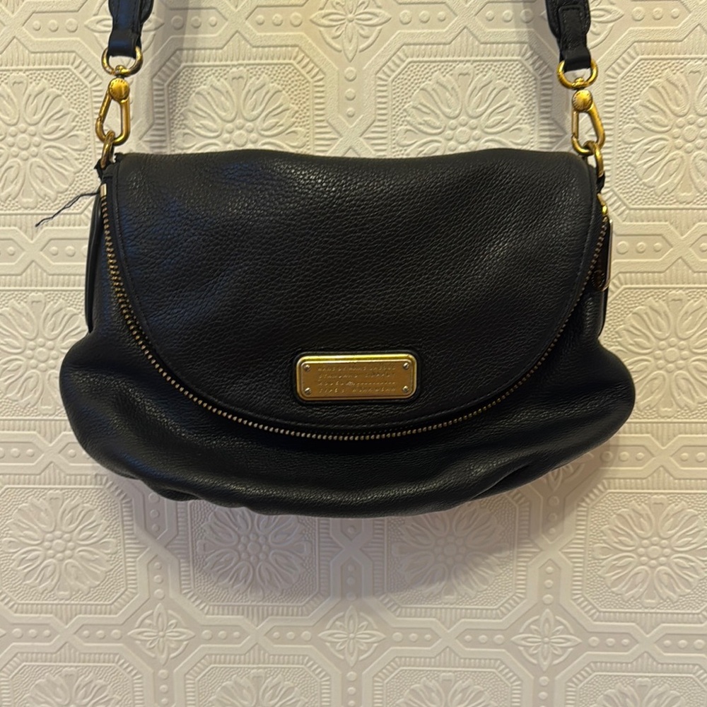 SOLD Marc by Marc Jacobs Natasha Crossbody Black Leather Shoulder Bag with Gold - Picture 2 of 12